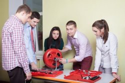 Исаак Калина: московские колледжи отвечают за профессиональное обучение местных школьников