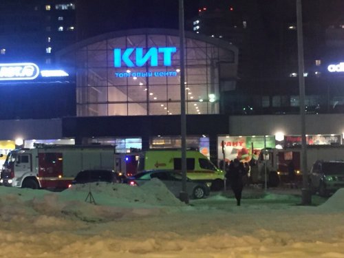 В Екатеринбурге эвакуируют торговый центр