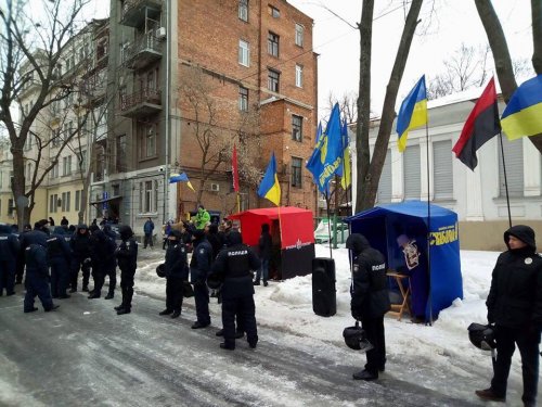 Появились новые данные о беспорядках у Российского консульства в Харькове