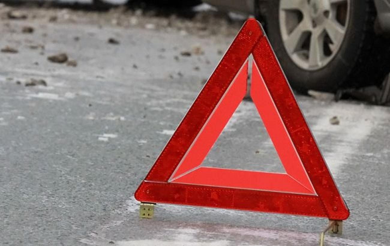 На трассе «Вологда-Новая Ладога» умер шофёр иномарки