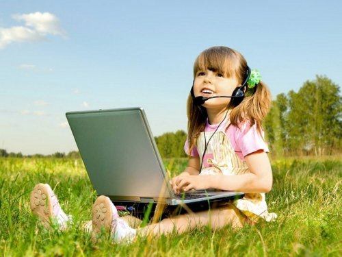 В Британии могут сократить пребывание детей за компьютером до 2-3 часов в сутки