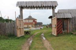 Сергей Бачин привез этническую деревню Тыгыдым на Ярославское взморье