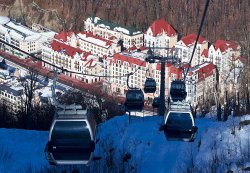 Курорт «Роза Хутор» принял за сезон более 900 тысяч любителей зимних видов спорта