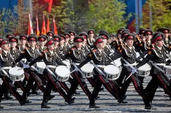 Московские кадеты приняли участие в параде на Поклонной горе