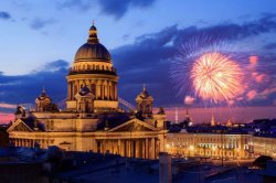 Санкт-Петербург возглавил ТОП-10 городов-героев, популярных у туристов на 9 мая