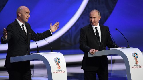 Путин поблагодарил ФИФА за спорт вне политики
