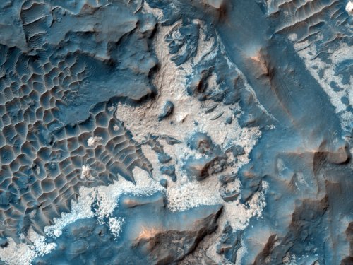 Ученые определили источник воды и возможной жизни на Марсе