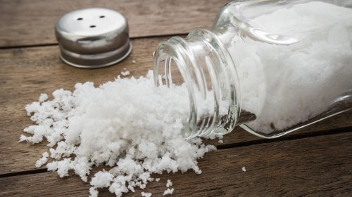 Специалисты призывают отказаться от соли