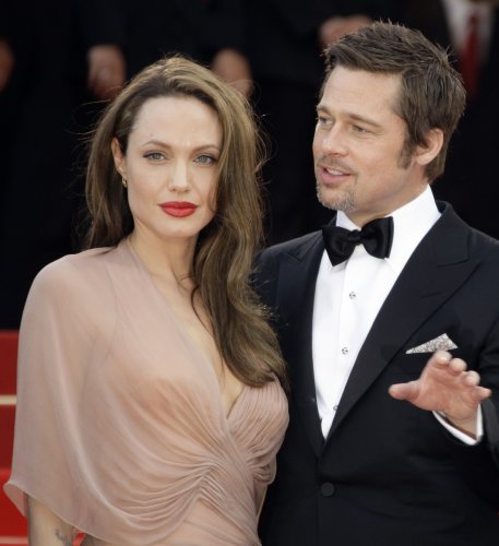 СМИ: адвокат готова отказаться работать с Анджелиной Джоли из-за скверного характера