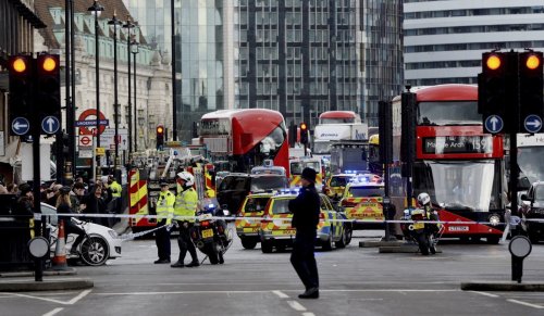 Теракт у здания британского парламента совершен в Лондоне