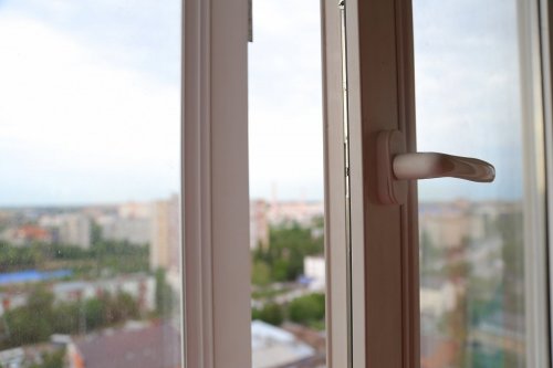 Трехлетний мальчик выпал из окна в Приморском крае