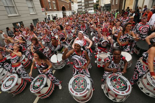 Британская полиция задержала около 400 человек на карнавале в Ноттинг-Хилле