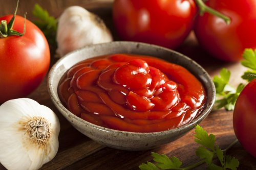 Ученые назвали кетчуп самым большим врагом для похудения