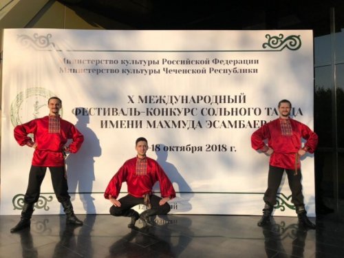 Танцоры из Омского хора стали первыми в Чечне