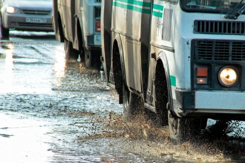 Дождь в салоне: Ростовчане пожаловались на ненадлежащее состояние маршруток в городе