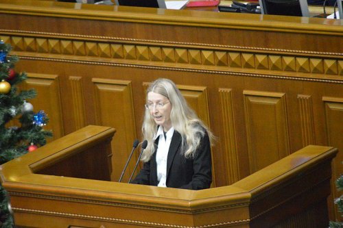 В Киеве матерную кричалку назвали обязательной для изучения