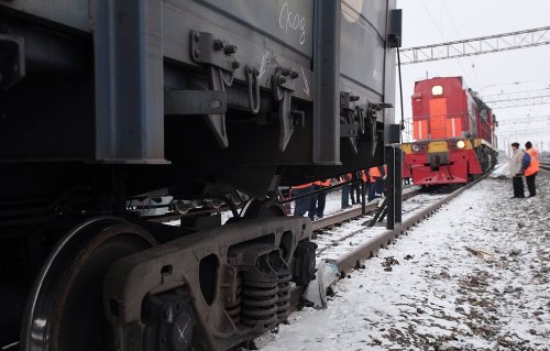 В Иркутской области сошёл с рельсов грузовой поезд