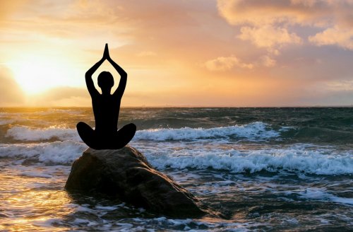 Психологи оценили пользу медитации как миф