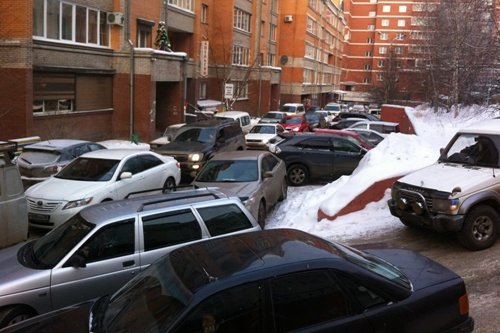 В  Госдуме опровергли идею запрета покупки автомобиля без гаража