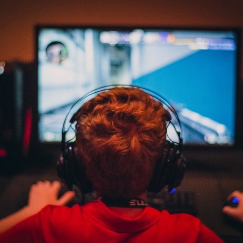 Ученые подтвердили, что жестокие видеоигры не делают подростков агрессивнее