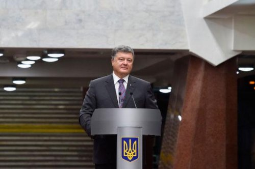 Президент Украины обвинил Россию в медленном развитии киевского метро