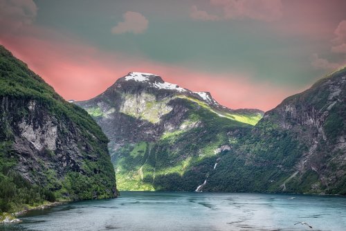 Норвегия и Россия планируют вместе привлекать туристов из «Поднебесной»