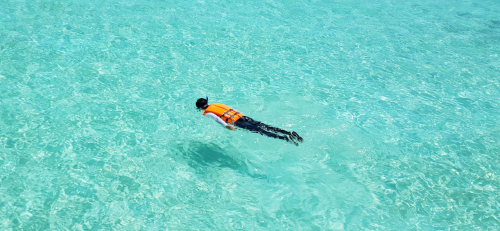 Туристы прихватывают  «частичку канарского пляжа» с собой домой