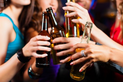 Ученые выяснили новое влияние алкоголя на подростков