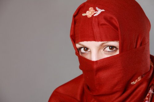 Руслан Нагиев: «Девочек в хиджабах поставят вместе с малолетними преступниками?»