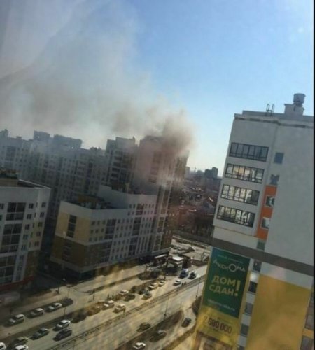 В Екатеринбурге в жилом доме прогремел взрыв: Проводится эвакуация