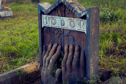  В Австралии появилось кладбище с могилами погибших персонажей «Игры престолов»