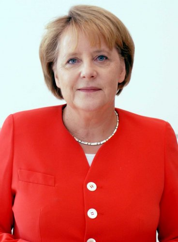 «Два Вовы лучше одного?»: Меркель поздравила Зеленского с победой на выборах на Украине