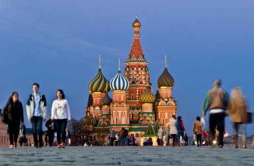 Эксперты: Экономика России не пострадает из-за длительных майских праздников