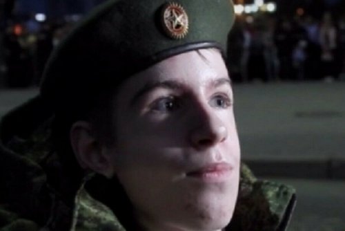 «Мечты сбываются!»: В Екатеринбурге военные прокатили тяжелобольного подростка на танке Т-72