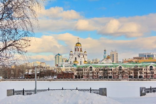 Забор на месте строительства храма в центре Екатеринбурга будет демонтирован