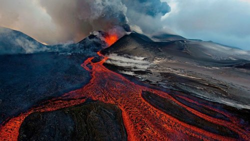 На Камчатке проснулся считавшийся потухшим вулкан