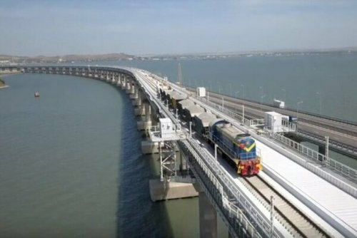 Крым уходит с «украинских рельсов»: Завершается строительство ж/д части Крымского моста