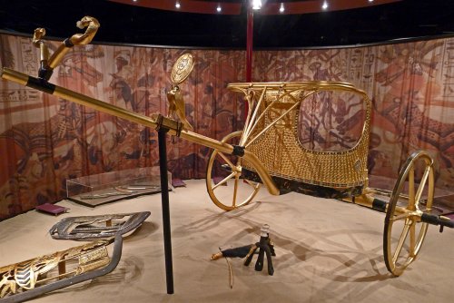 Ученые выяснили, что на колеснице Тутанхамона был навес