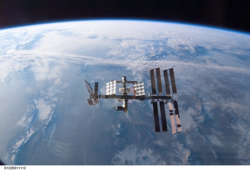 Международная космическая станция отдалилась от Земли