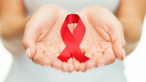 «Почему молчат об эпидемии?»: Количество носителей ВИЧ в России продолжает расти