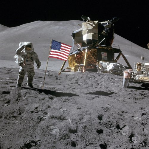 CNN: НАСА смеcтило с должности руководителя лунной программы