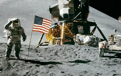 «Плохому танцору»: NASA оправдывается за невозврат на Луну нехваткой средств – Трамп поможет