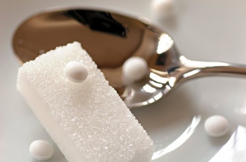 Ученые объяснили, чем опасен заменитель сахара