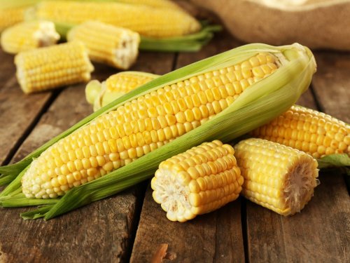 Кукуруза названа самым вредным овощем для фигуры