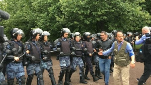 Организаторам беспорядков в Москве не интересны согласованные акции – Политтехнологи