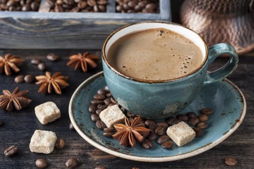Ученые: Чрезмерное употребление кофе может спровоцировать мигрень