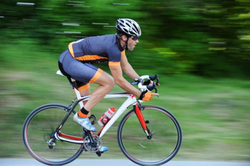 Учёные: Велосипедные шлемы повышают у людей стремление к риску