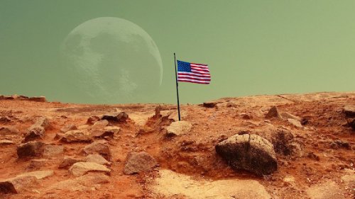 «США не хотят делиться?»: NASA видит над Марсом только американский флаг