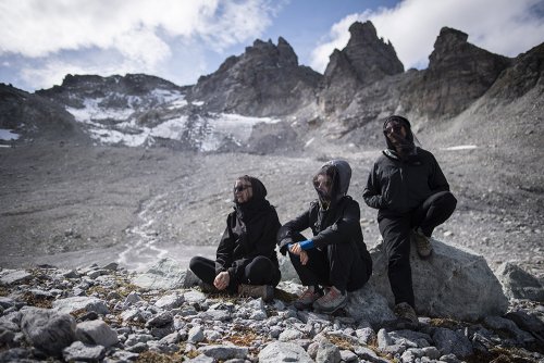 Земля хоронит свои ледники: В Швейцарии растаял ледник Пизол