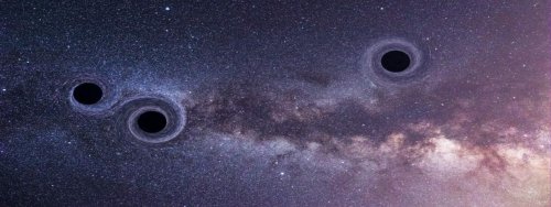 Чёрная дыра может быть тройной: Астрономы предположили её возникновение при титаническом столкновении трёх галактик